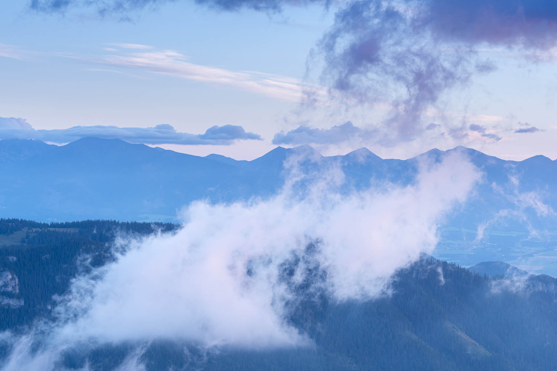 Rovná hoľa z Vyšnej Boce (Nízke Tatry)