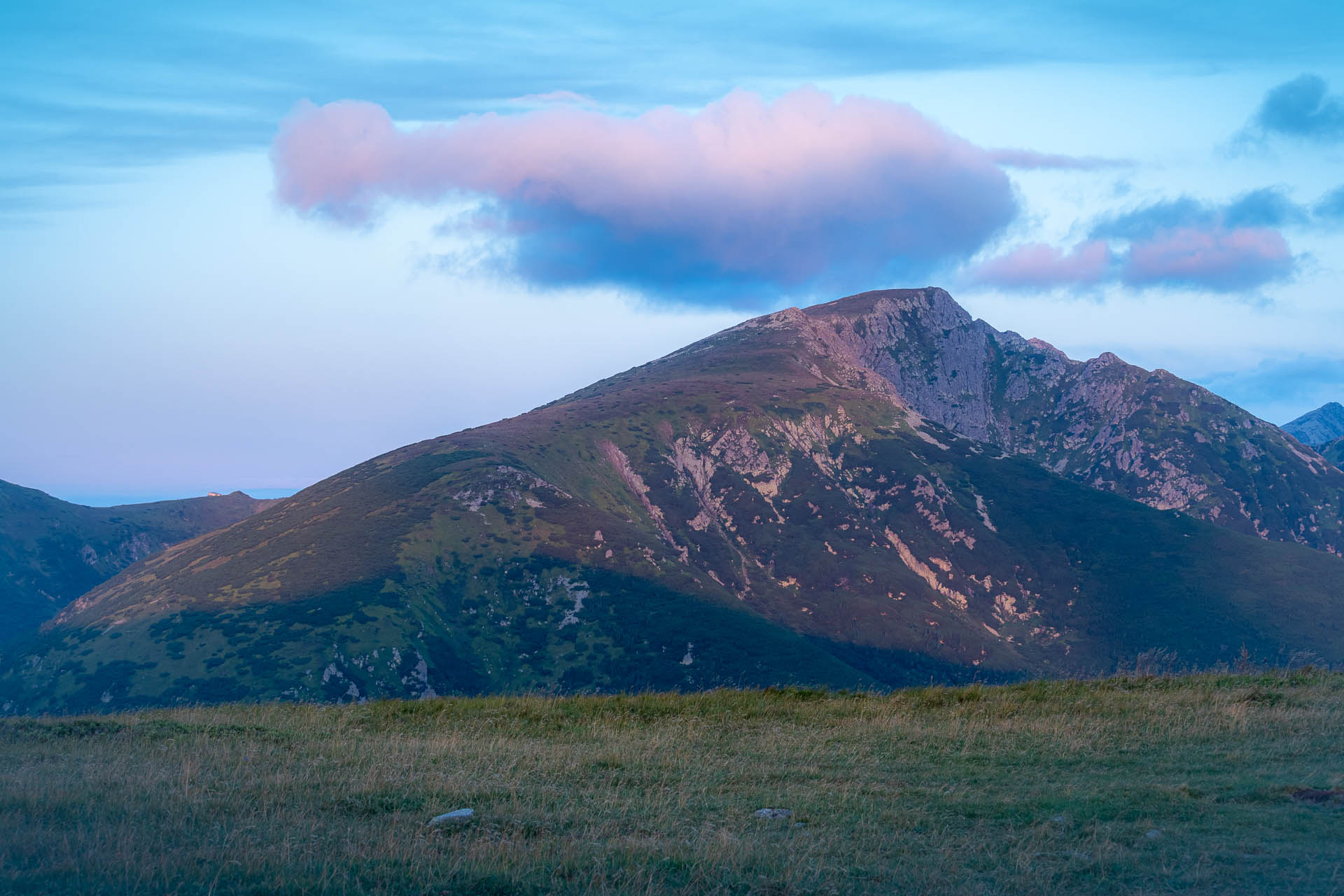 Rovná hoľa z Vyšnej Boce (Nízke Tatry)