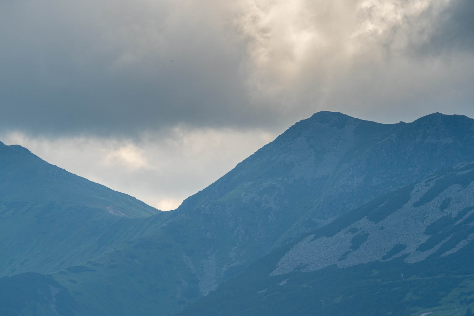 Siná od Demänovskej jaskyne slobody (Nízke Tatry)