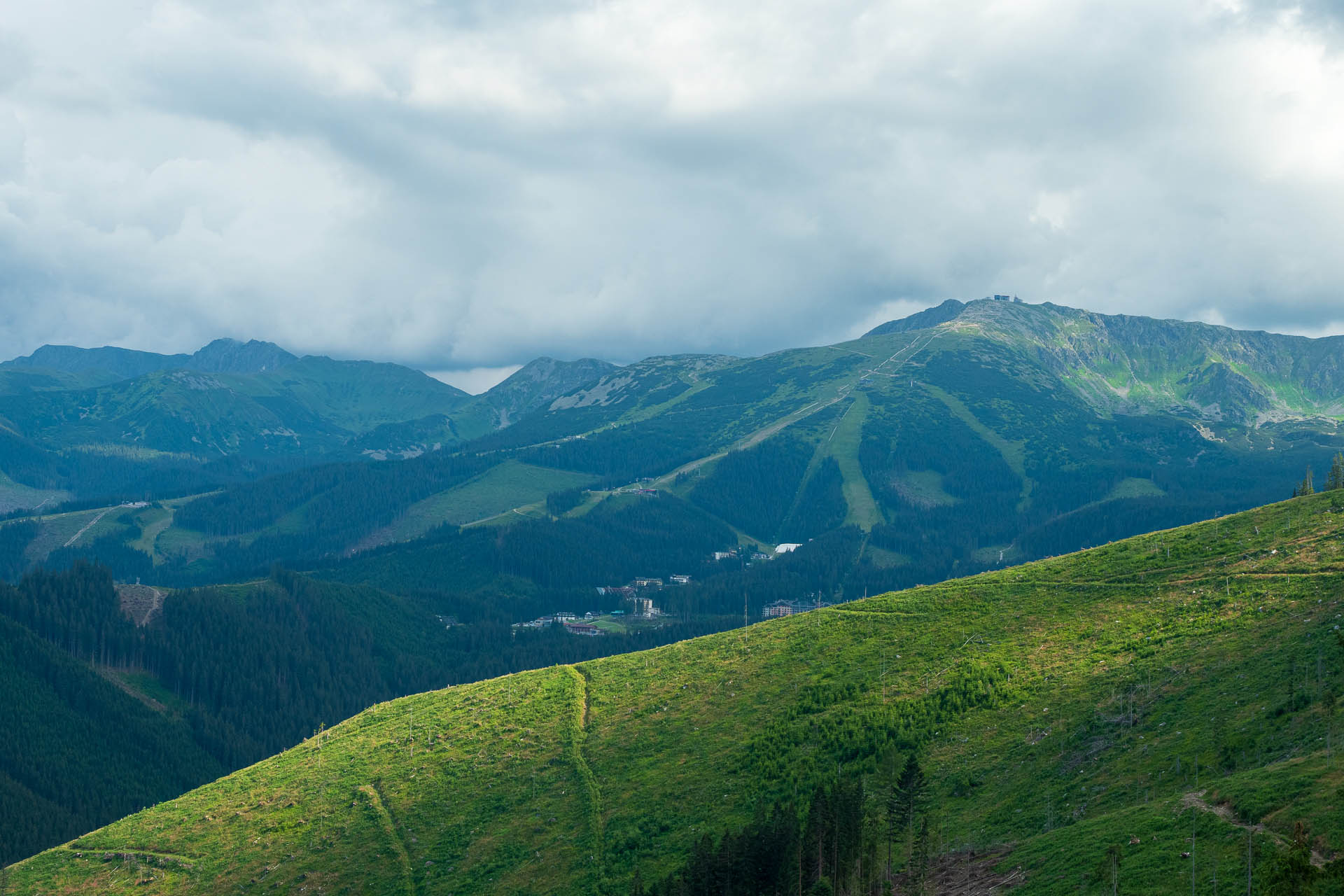 Siná od Demänovskej jaskyne slobody (Nízke Tatry)