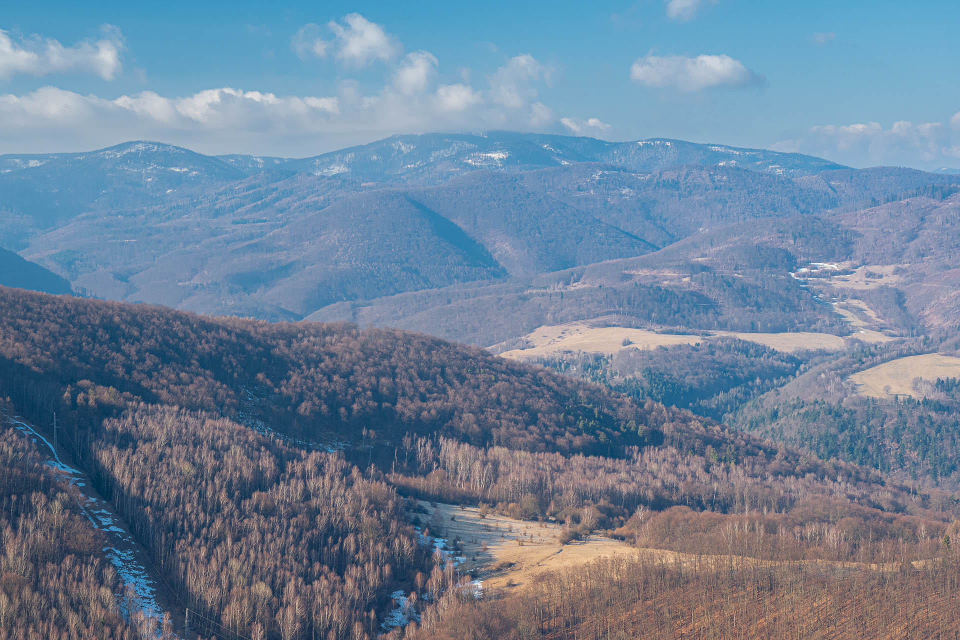 Sivec a Drienkova skala od Ružína (Čierna hora)