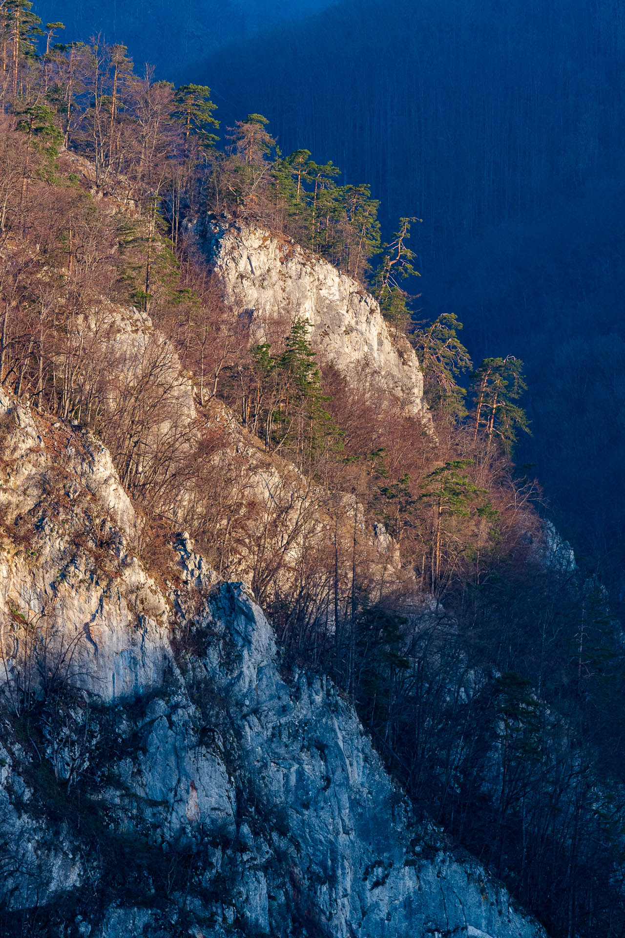 Vyhliadka v Zádieli z Hačavy (Slovenský kras)