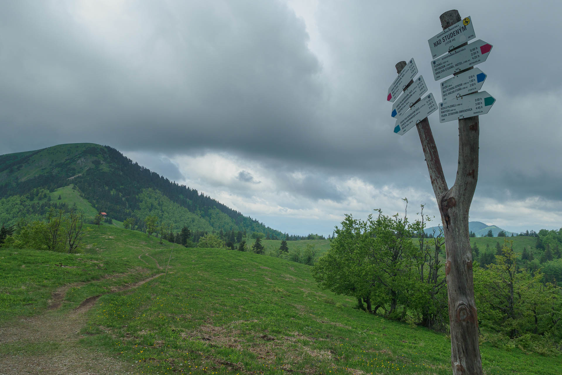 Zo Salaša pod Suchým vrchom cez Ploskú na Borišov (Veľká Fatra)