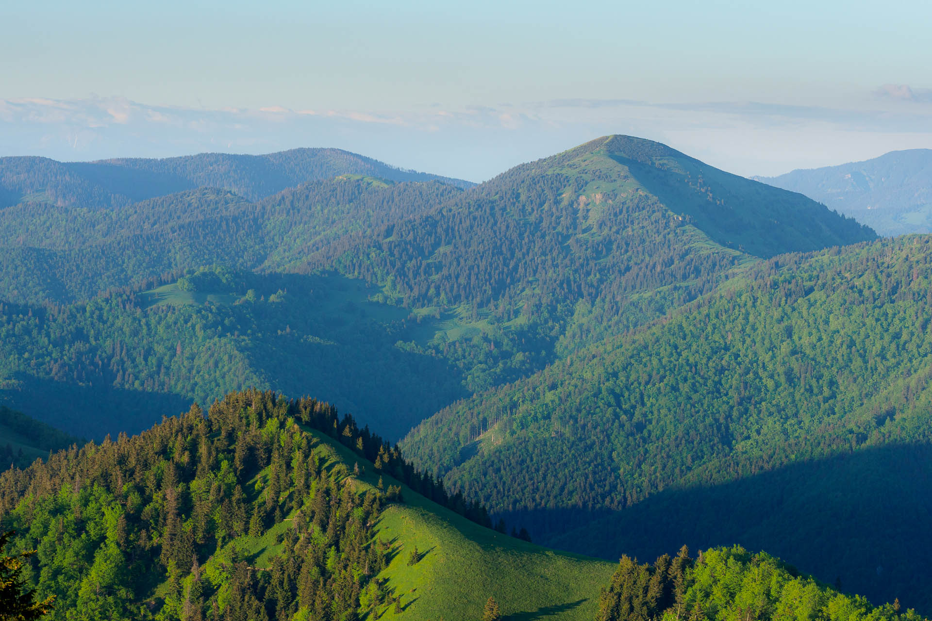 Zo Salaša pod Suchým vrchom cez Ploskú na Borišov (Veľká Fatra)