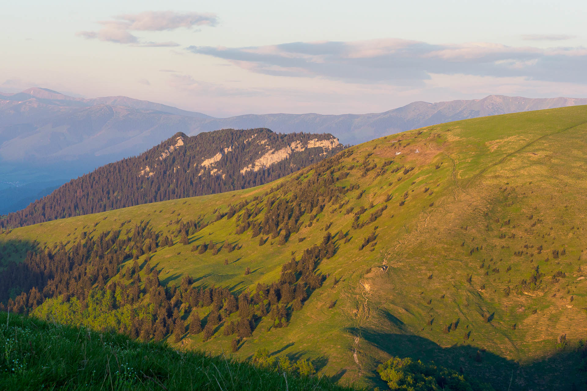 Zo Salaša pod Suchým vrchom cez Ploskú na Borišov (Veľká Fatra)