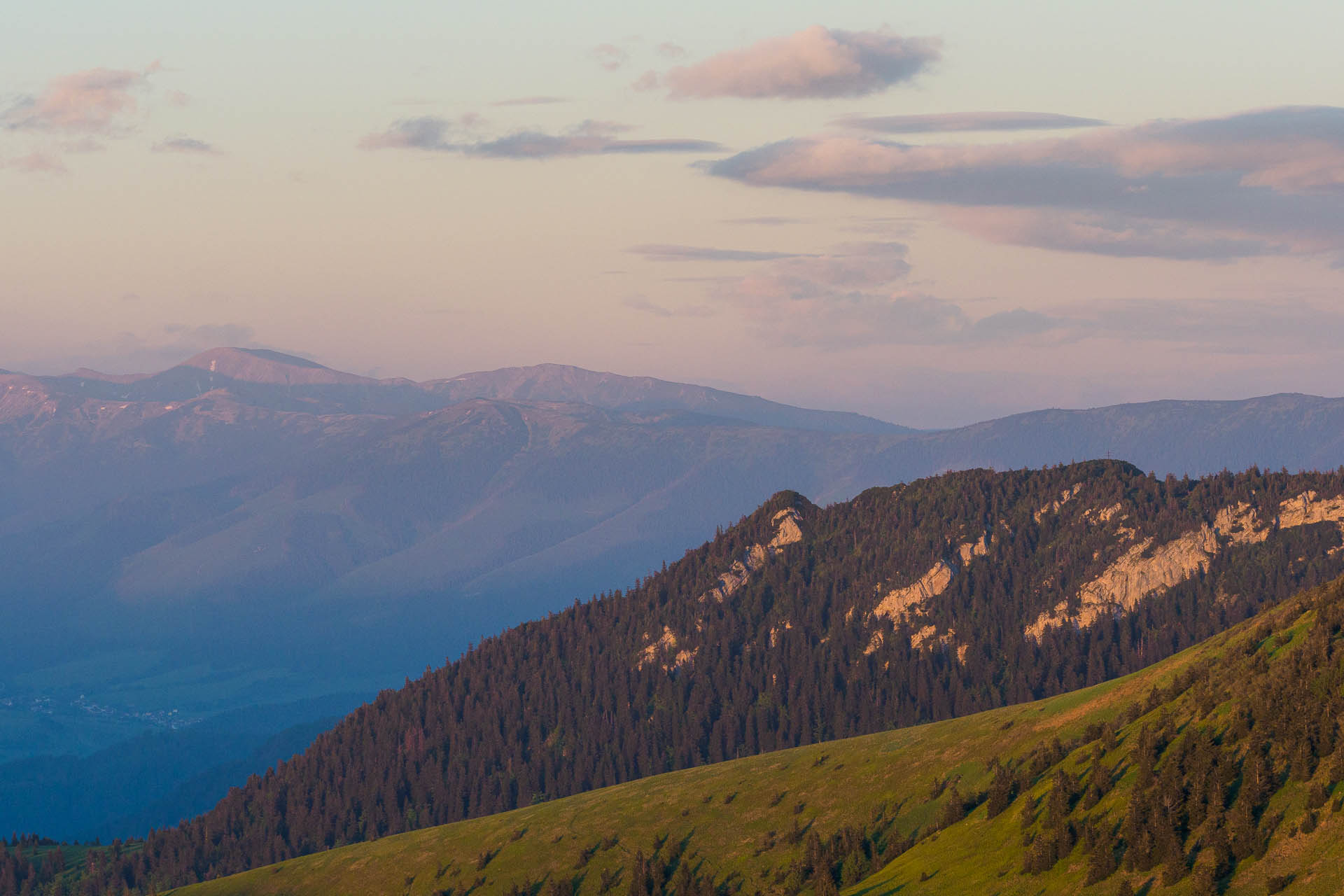 Zo Salaša pod Suchým vrchom cez Ploskú na Borišov (Veľká Fatra)